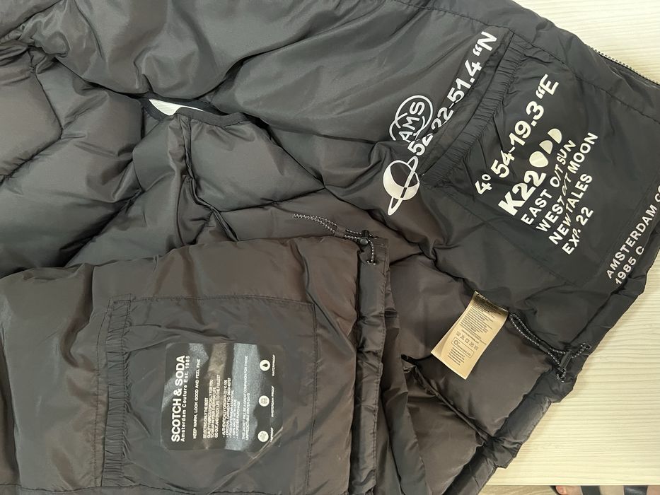 Vestă Scoth and Soda