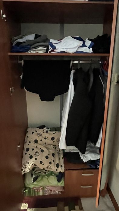 Шкаф Б/У сатылады