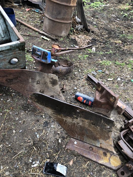 Продам плуг советскии