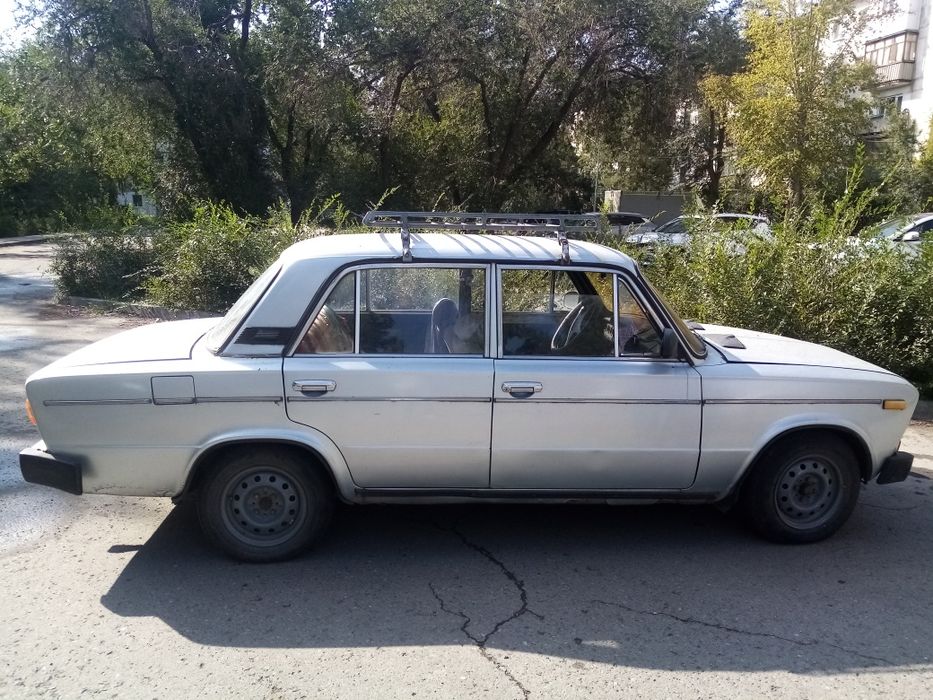 Автомобиль ВАЗ 2106