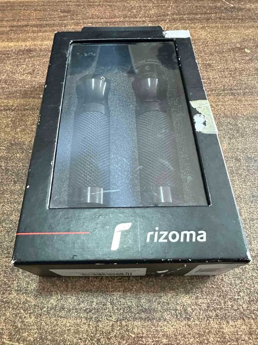 Ръкохватки за мотор Rizoma – черни, 22 мм, Нови
