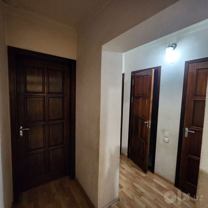 Продаётся 3/3/9 Ц-12 Шайхантахур 86 м² Кирпич С мебелью и техникой.