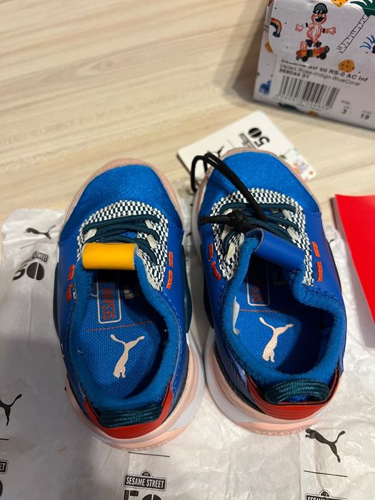 Обувки за прохождащо момче