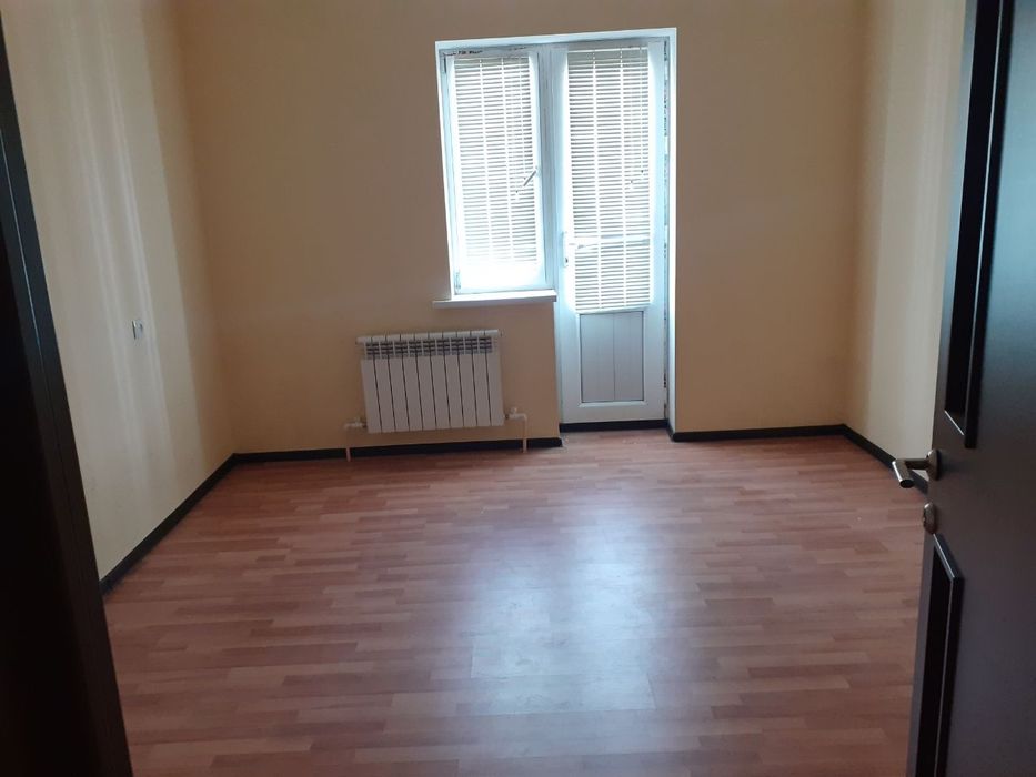 2 хоналик уй сотилади,