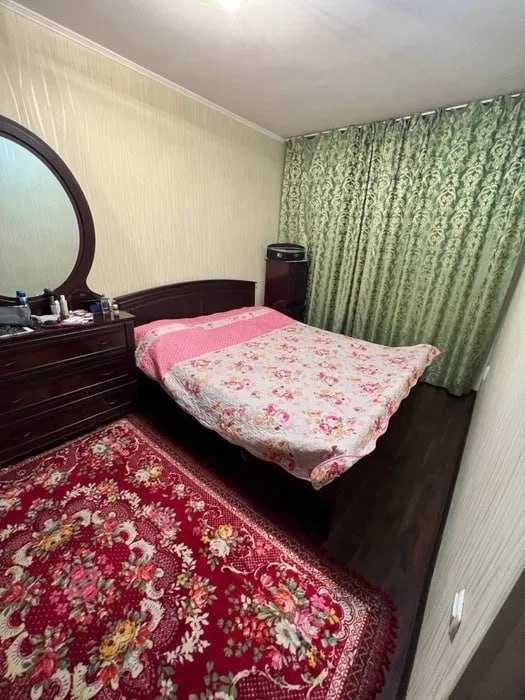 Продаётся квартира на ЦУМ 3 комнатная, балкон 2х7, ор-р Сенат