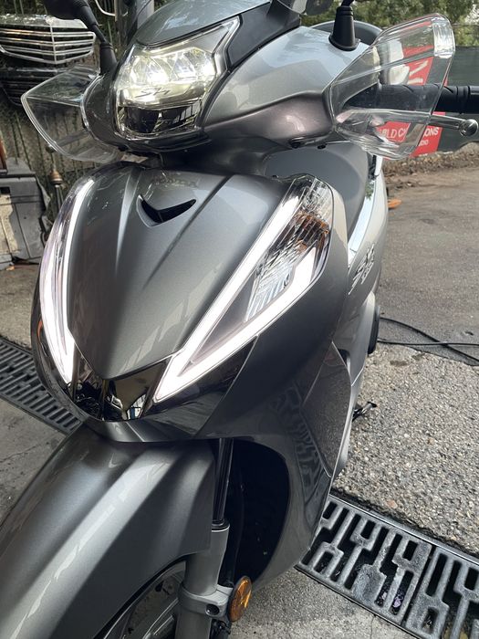 Honda Sh300 ABS/trakchan