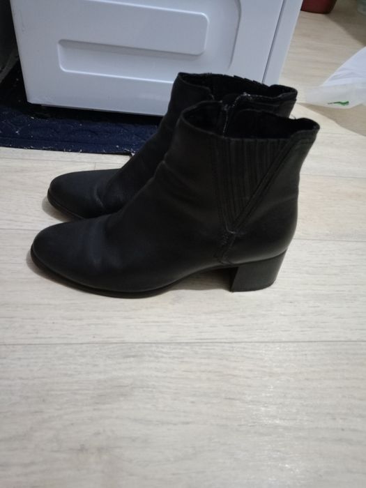 Продам осенние сапоги