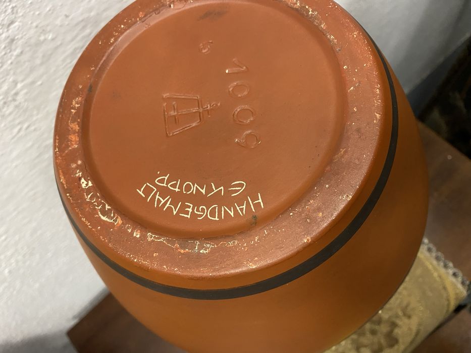 Голящма немска керамична ваза