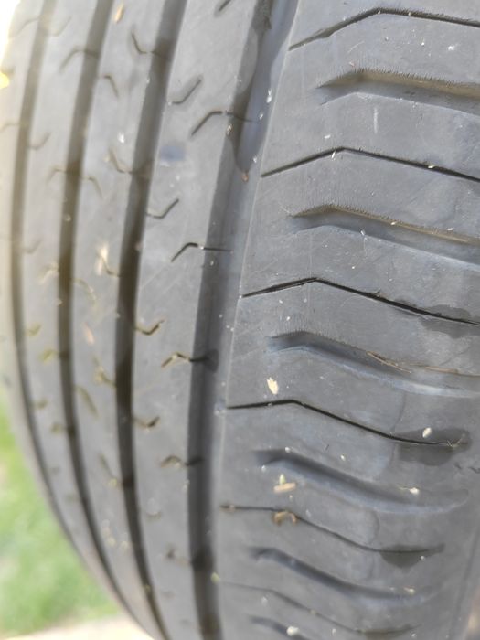 Anvelope de vară 215 / 60 R16