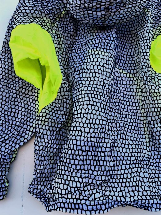 Adidas уникална дамска горница тип ветровка нова МL размер