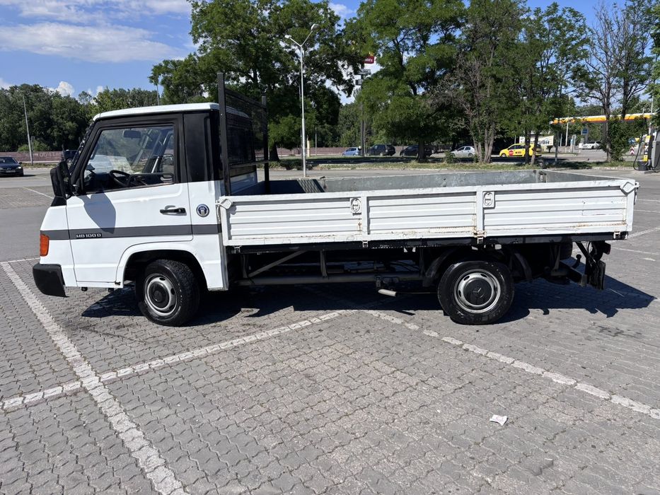 Мерцедес Бенц МB 100 D