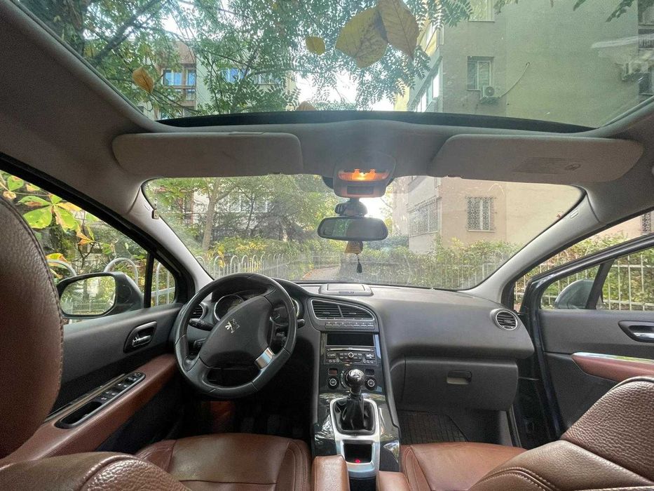 Peugeot 5008 2012 benzină, 5.800 € — imagine 5