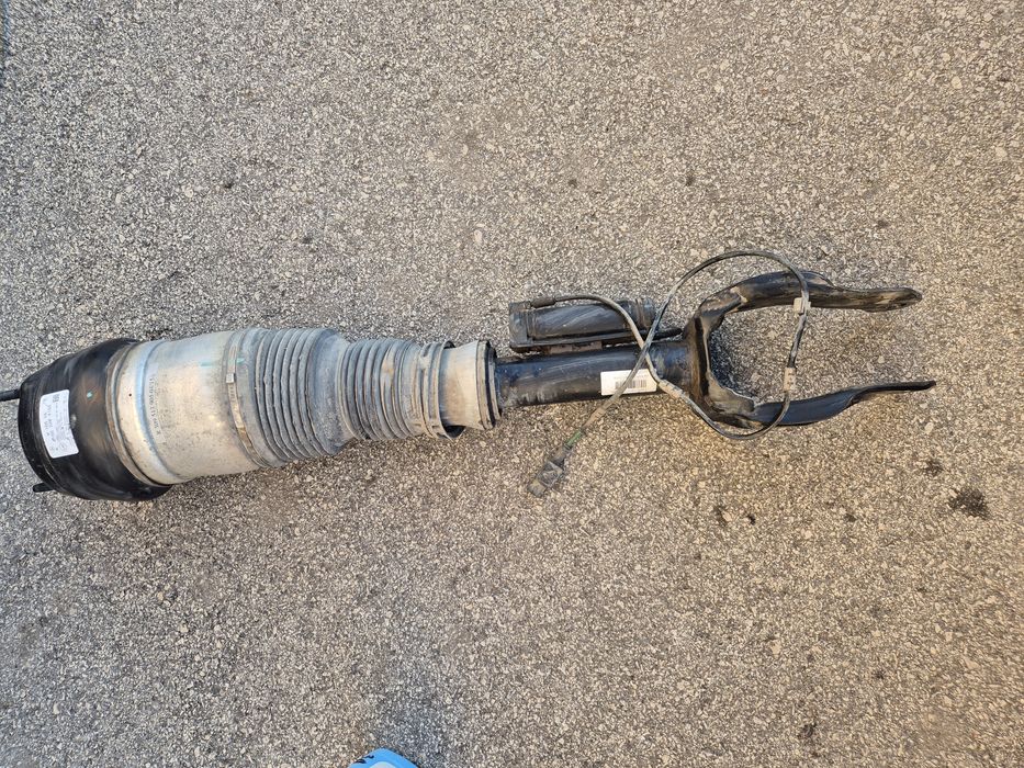 Преден ляв амортисьор Мерцедес GLE W166 ML W166 възглавница въздух