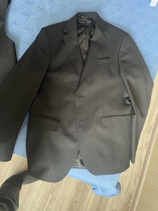 продам костюм тройку