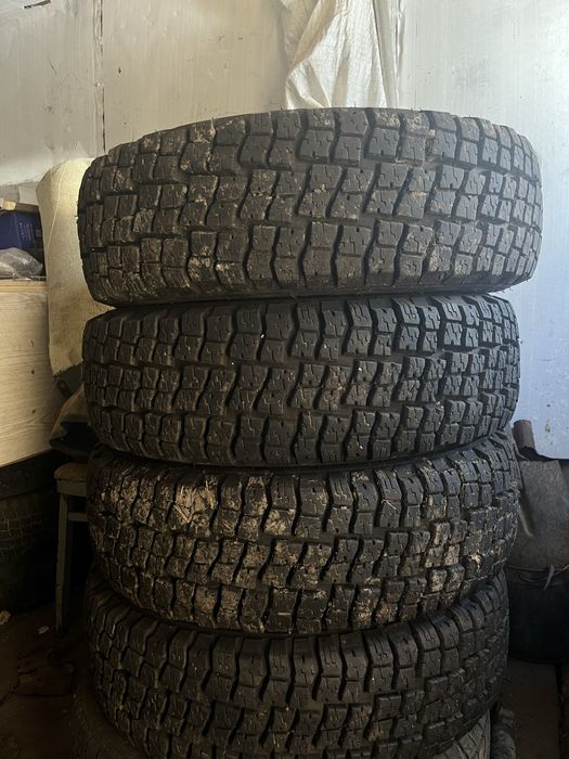 Продам шины  R15