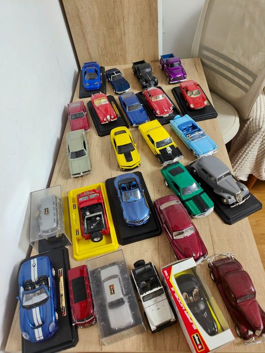 Machete masini de colectie