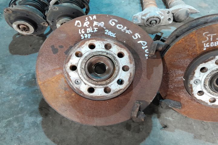 Fuzeta fata dreapta Volkswagen VW Golf 5 [2003 - 2009] Plus minivan 1