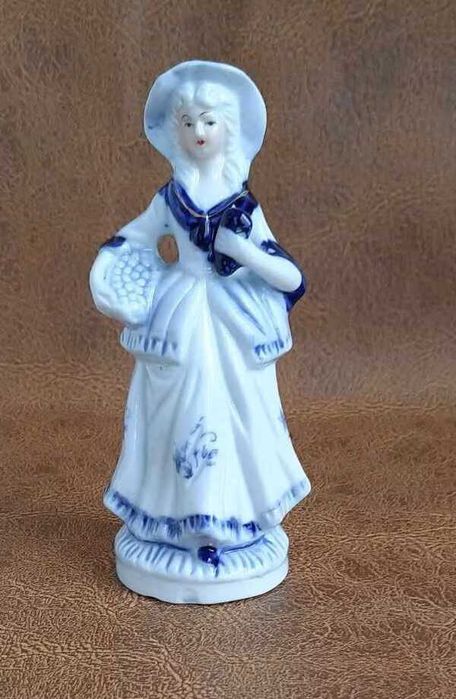 Големи колекционерски порцеланови фигурки