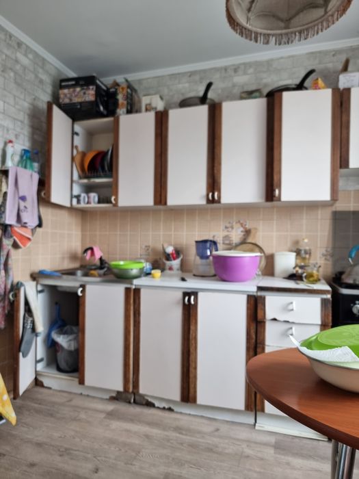 Отдам даром кухонный буфет