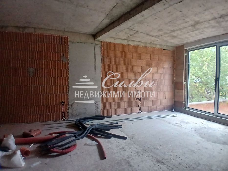 Тристаен апартамент в НОВОСТРОЯЩА се жилищна сграда - кв. Център!