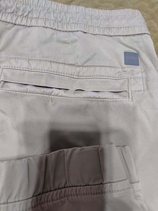 Pantaloni Hugo Boss