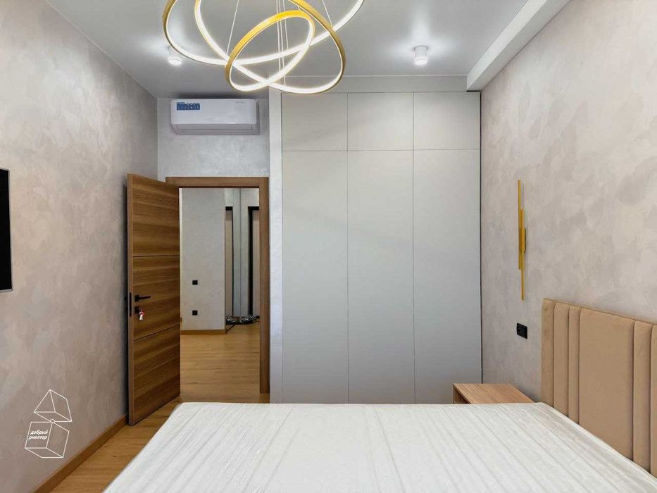 м.Буюк Ипак Йули ул.Сайрам новостройка 2-комн 2/4 65 м² новый ремонт