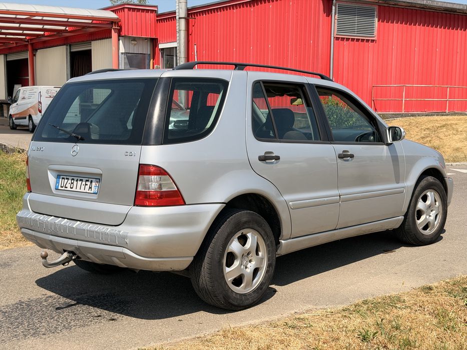 MERCEDES-BENZ ML-Class 2004 — imagine 4