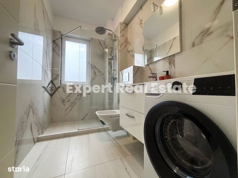 Apartament 3 Camere-Prima Inchiriere-Curte 100 Mp