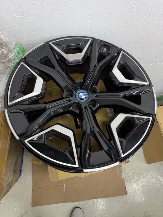 Оригинални джанти 22 инча от BMW IX M60 с датчици