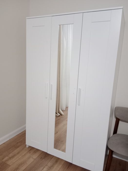 Продаю шкаф IKEA BRIMNES