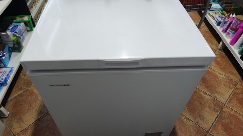 Lada frigorifica Heinner