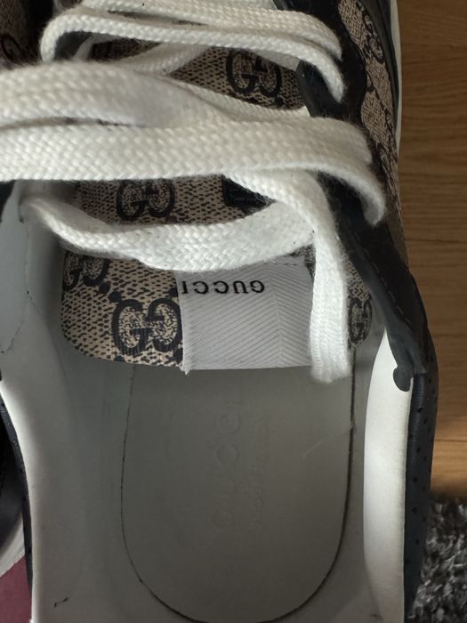 GG SUPREME authentic sneakers
