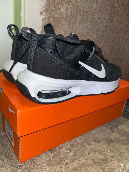 Nike air Max Revolution 7