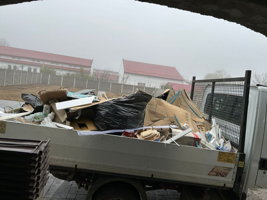 Debarasez si Transport moloz,piatra,nisip,sort