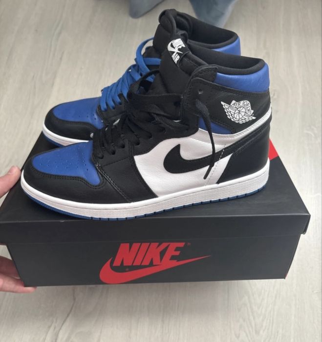 Air Jordan 1 high “Royal Toe”