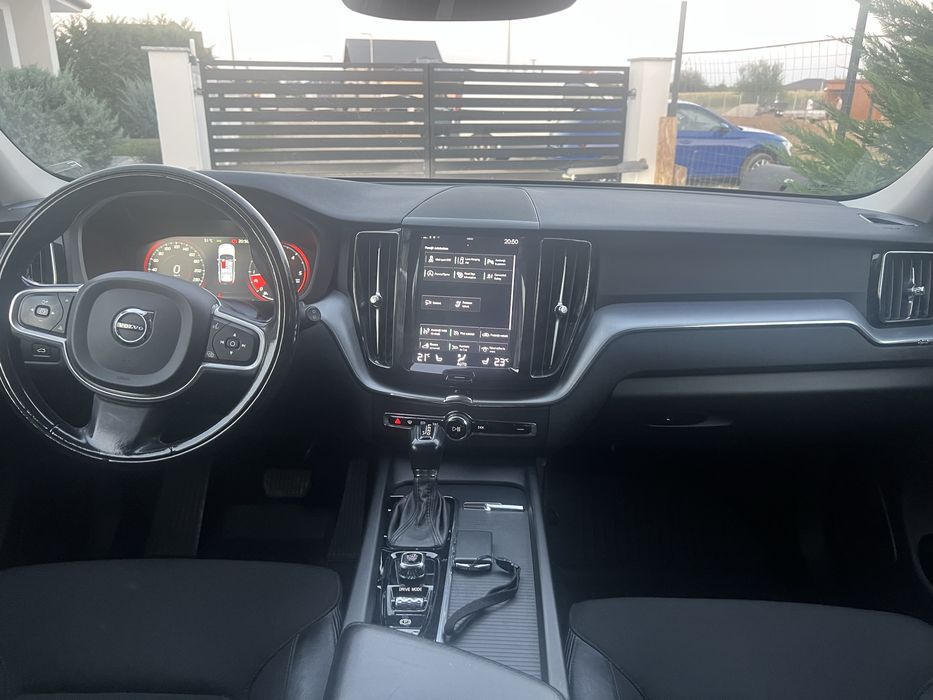 VOLVO XC60 2018 — imagine 5
