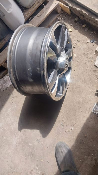 Титанка Ланд крузер r17