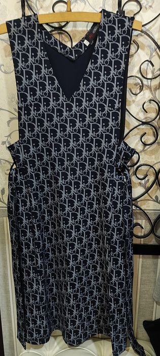 Сарафан женский, в отличном состоянии