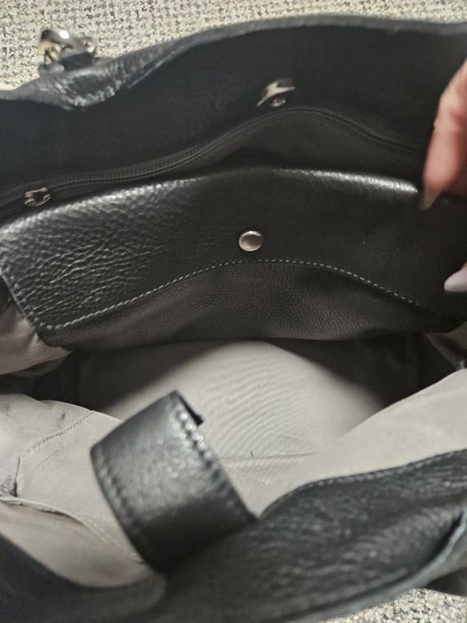 Geanta ROOTS piele naturala,calitate superioara, noua