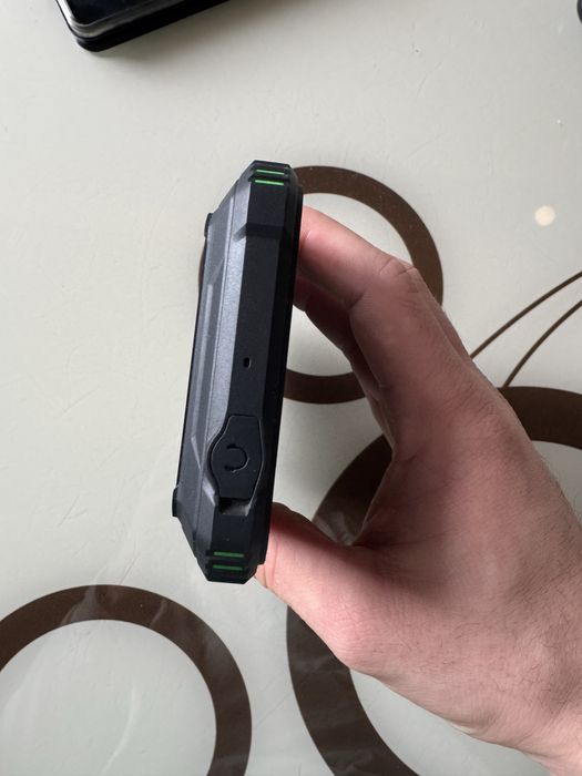 Telefon Ihunt p10000 ultra rezistent la apă,praf și șocuri.