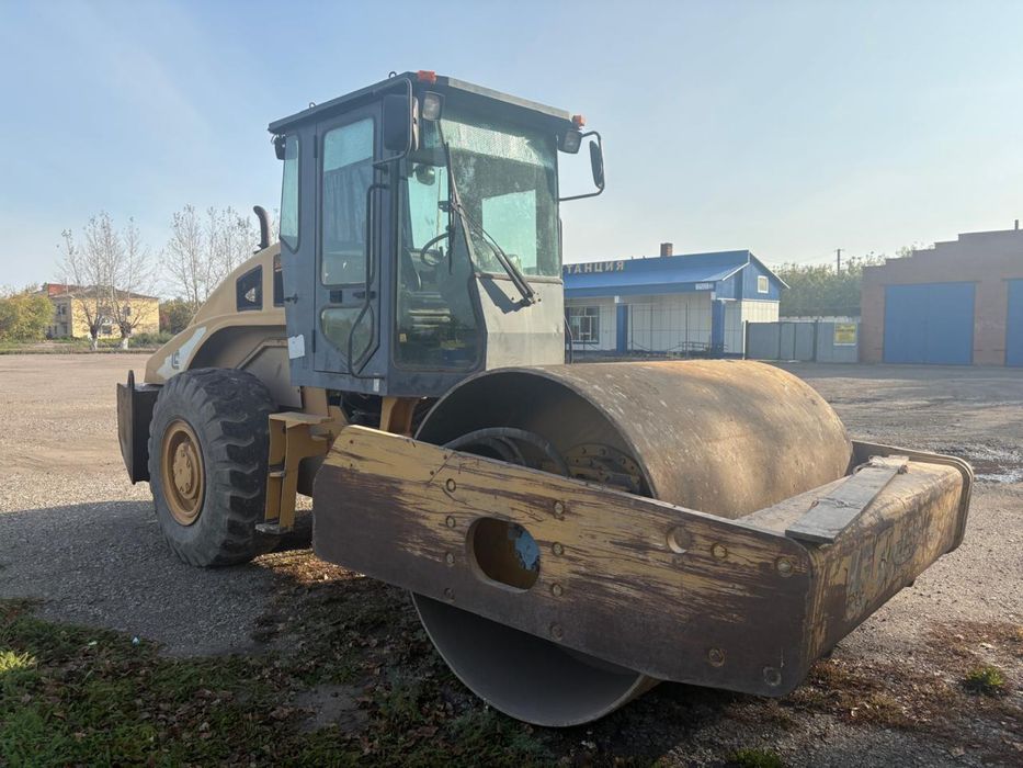 Сдам в аренду каток 14 т