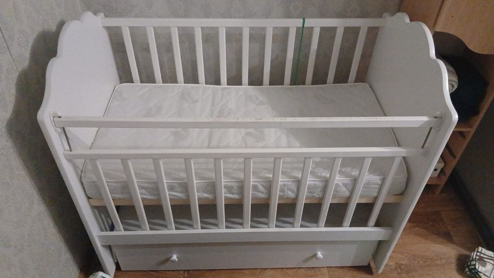 Детский кровать с матрасом