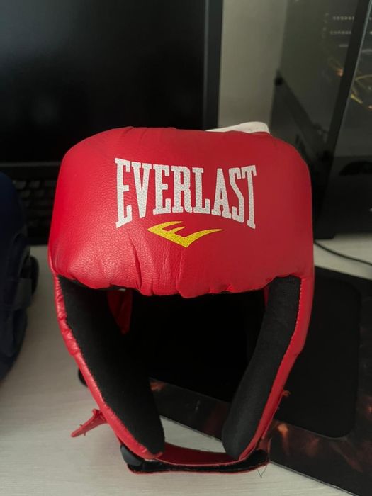 Щлем. Два шт. Продам