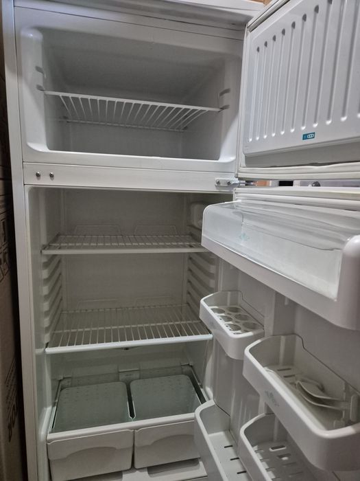 Холодильник STINOL