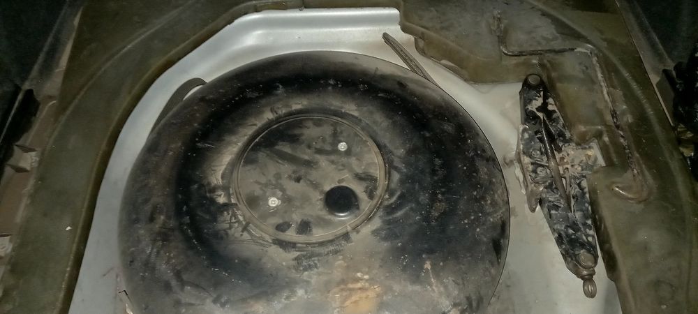 Тойота Авенсис 2006