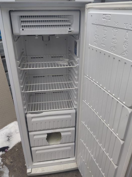 Холодильник indesit