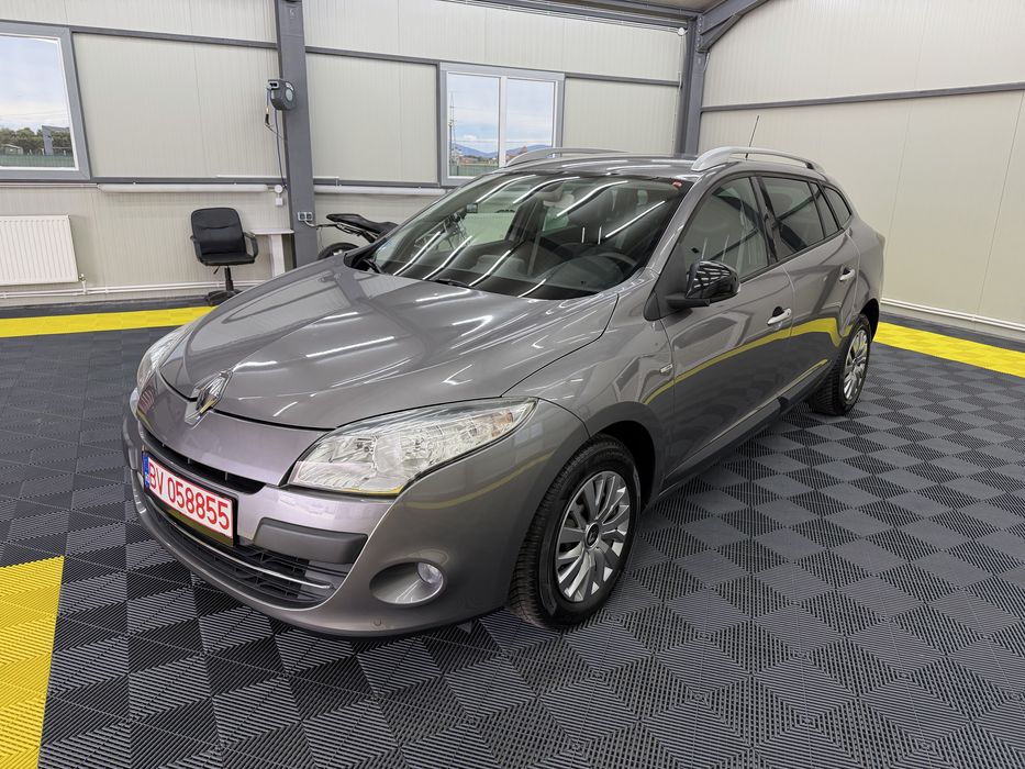 RENAULT Megane