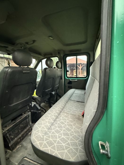 Renault Master 2.5 dCi platformă cu cabină dublă – 7 locuri –