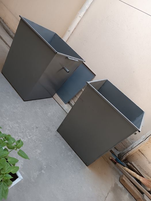 Мусорный контейнер бак