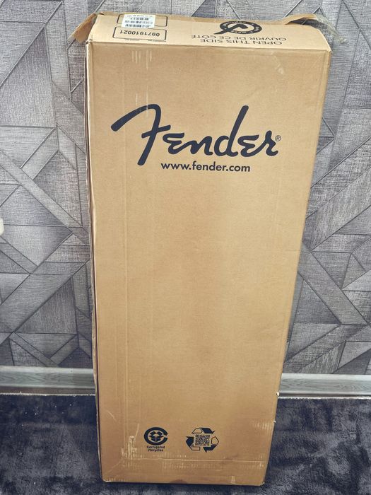 Гитара Fender FA-25.